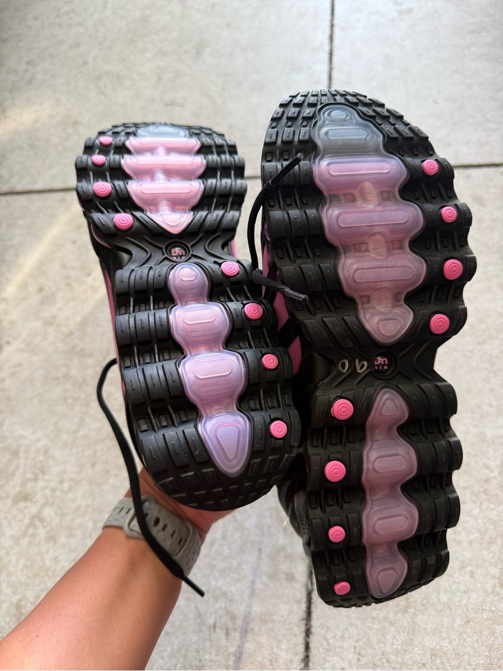 Nike Black and Pink Air Max shoes - Picture 5 of 5